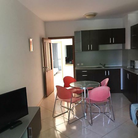 Sofia Apartments In Sunny Residence ซันนีบีช ภายนอก รูปภาพ