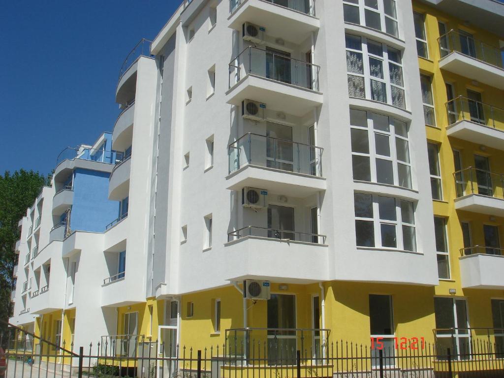 Sofia Apartments In Sunny Residence ซันนีบีช ภายนอก รูปภาพ
